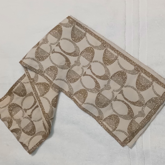 Coach reversible woman's scarf - Picture 2 of 3